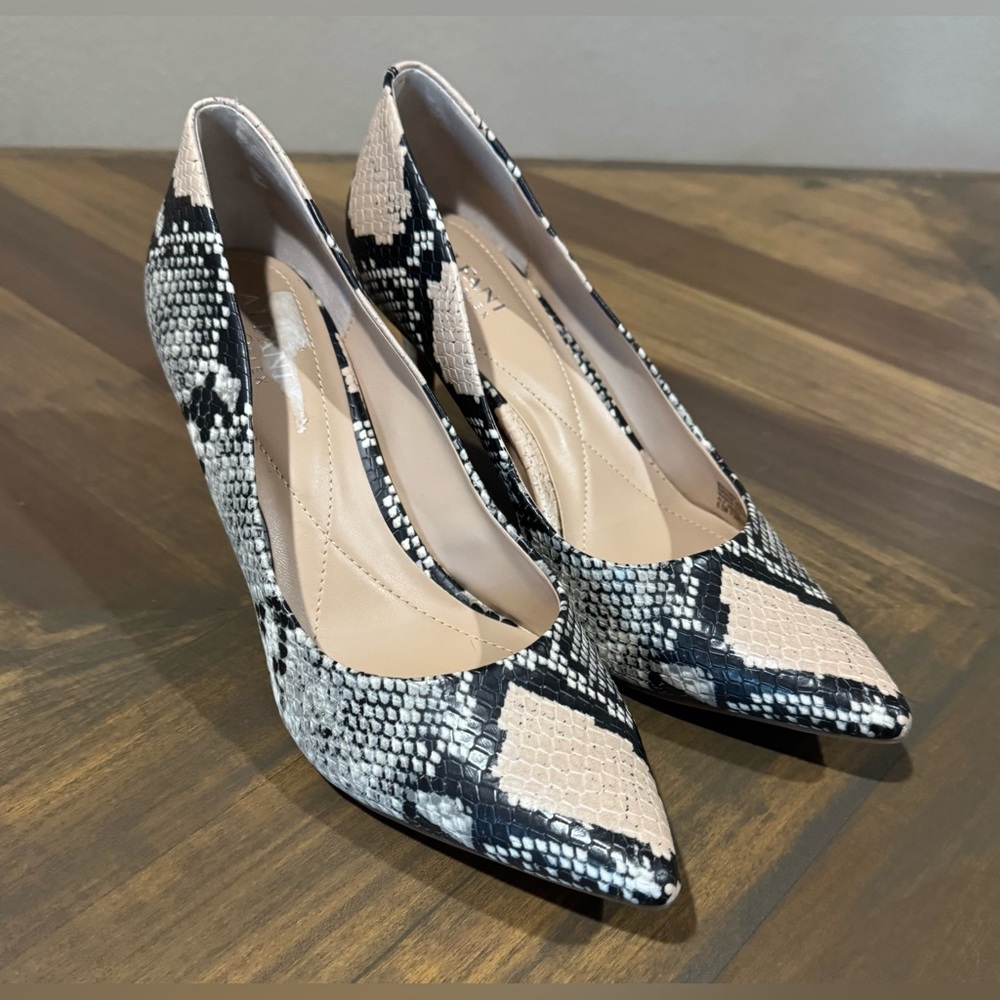 Alfani Step N Flex Snakeskin Jeules Low Heels Pumps Women's Sz 8.5